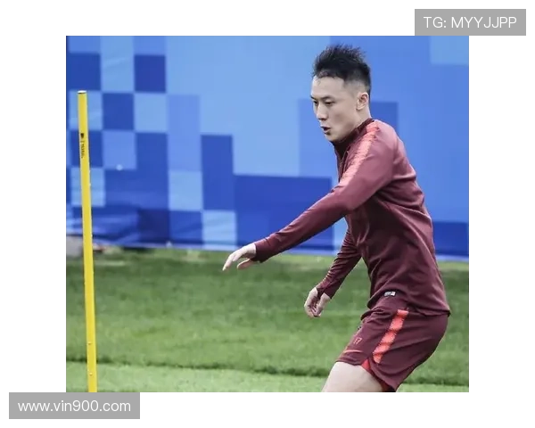 冯劲重庆籍国脚今晨迎来重要动向 引发球迷广泛关注